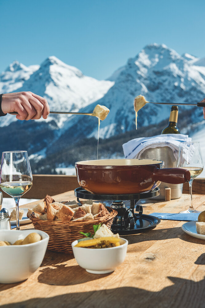 Fondue Dining